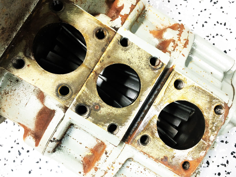 Unbranded Lube Oil Pump 8029562 USED