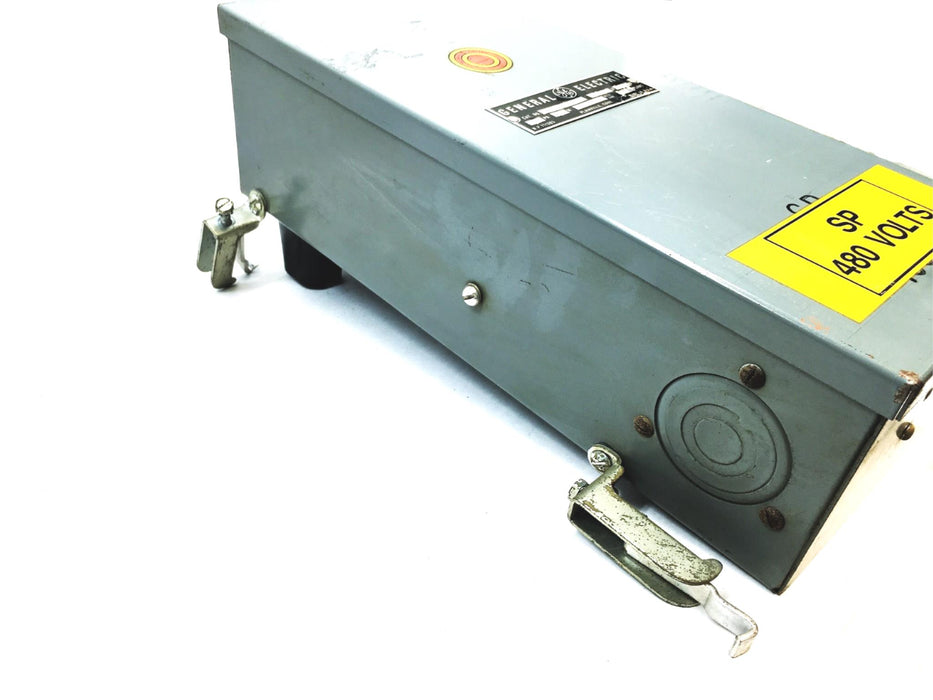 General Electric 40A 600V 3W 3PH Enclosure DFCE-3F040 (171303) USED