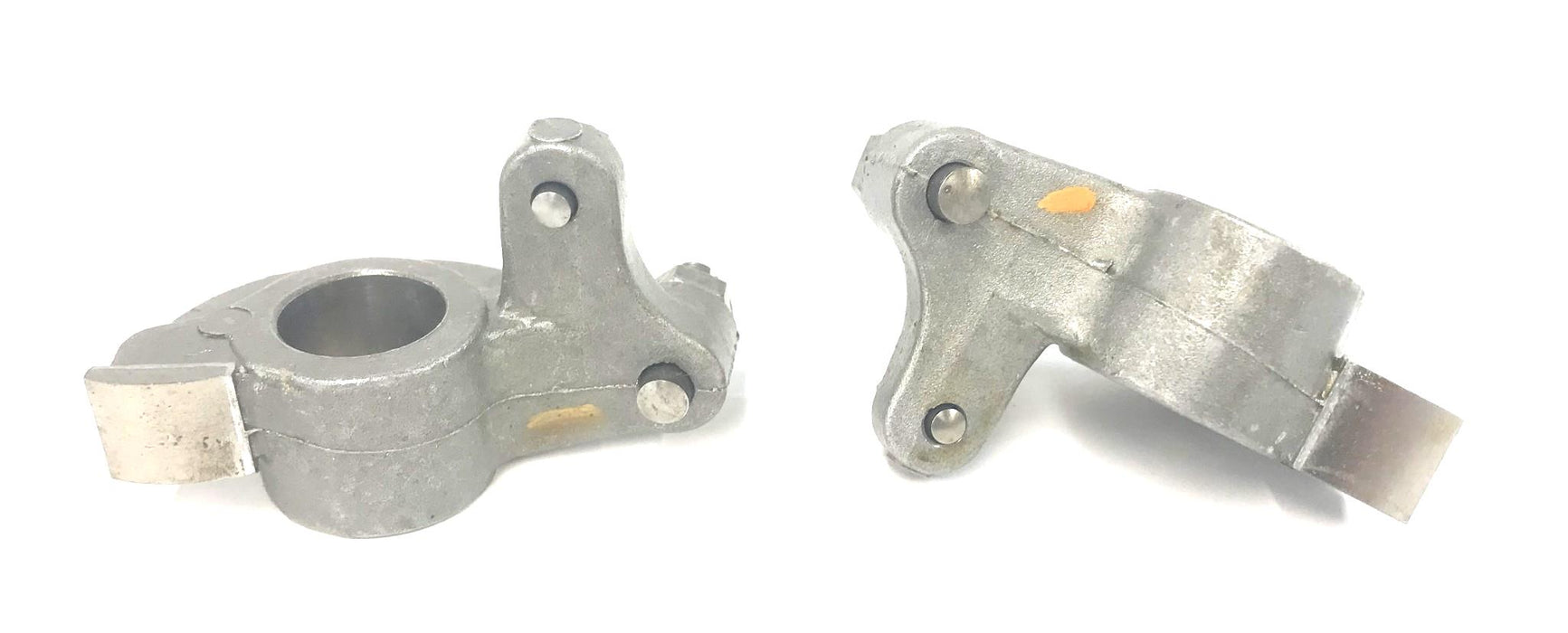 Sealed Power Rocker Arm Set (2 Pcs) 2 R-920 (R-920) NOS