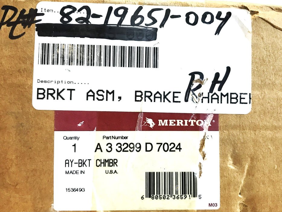 Gillig Right Hand Bracket Assembly 82-19651-004 NOS