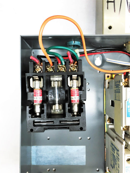 Eaton Cutler-Hammer Enclosure With Transformer And Relays C799AG12 USED