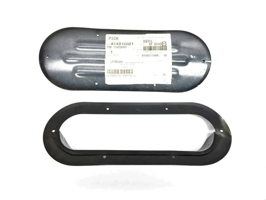 Thomas Built Buses Air Scoop/Cowl Vent Assembly TBB 13431063 (TBB 13420063) NOS