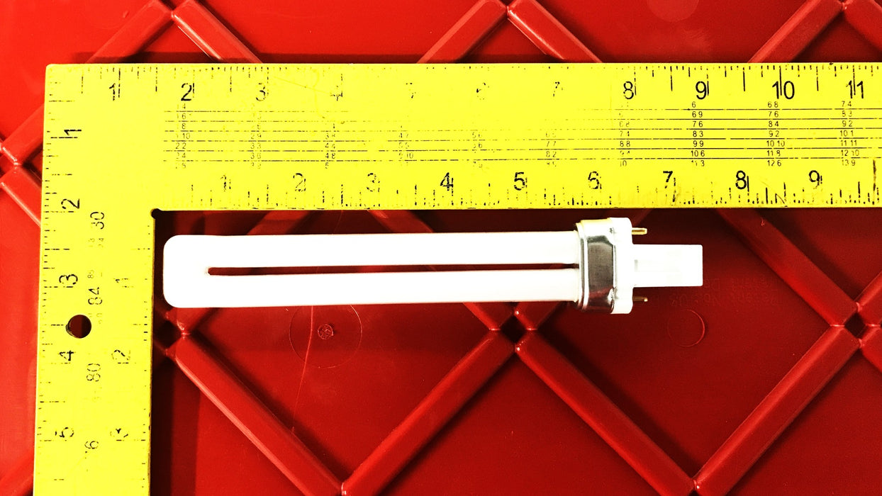Sylvania 13 Watt Compact Fluorescent Light Bulb 21136 [Lot of 10] NOS