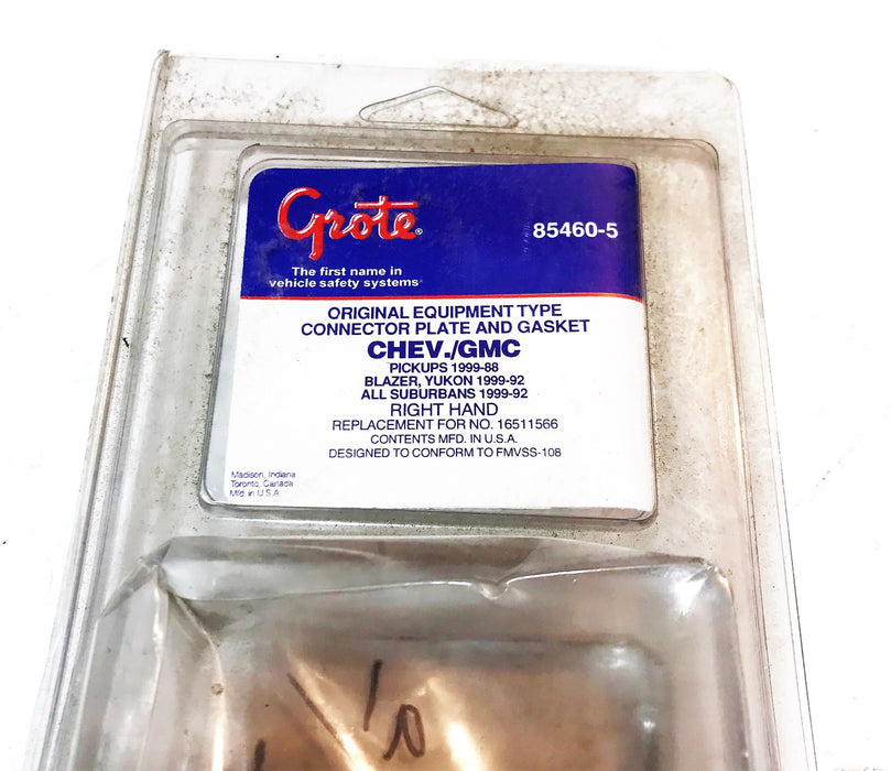 Grote Right Side Tail Lamp Connector 85460-5 NOS