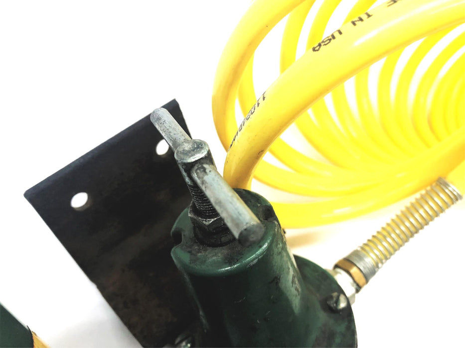 Lincoln Regulator With Filter And Air Tubing N38 USED