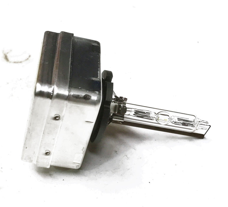 Hella Snow Plow Light Bulb Base Assembly H83074001 NOS