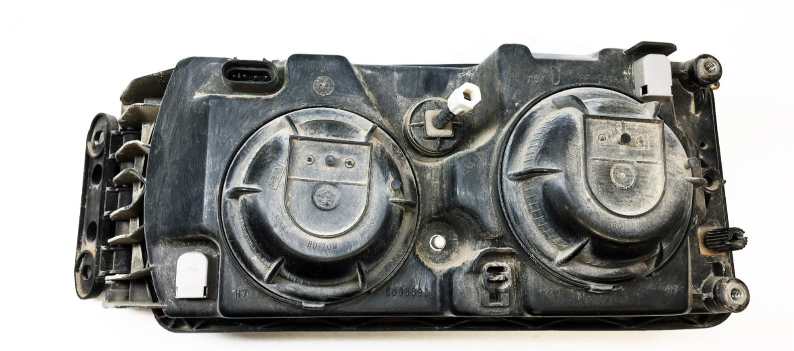 Iveco Valeo Headlamp 89504047579 USED