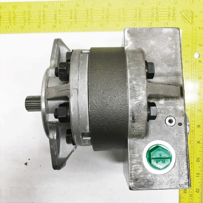 QCC Hydraulic Pump Assembly 41263 NOS
