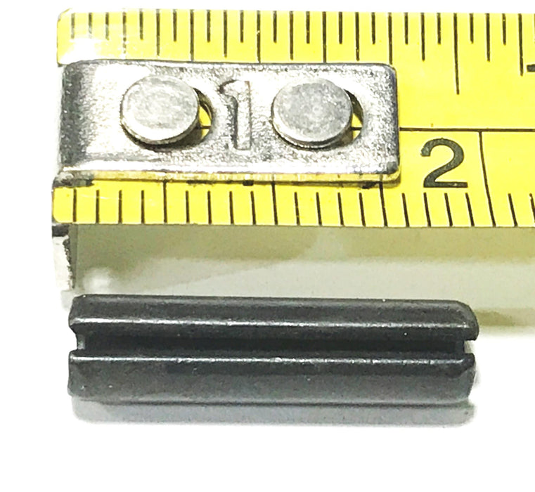 GM OEM Pin 5698406 NOS