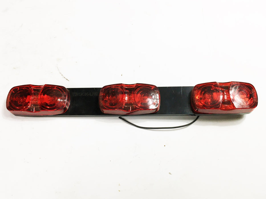 Truck-lite Signal Bar Red 1215 NOS