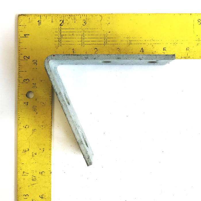 Cooper B-Line Closed Angle Strut B365HDG, Box of 24, NOS