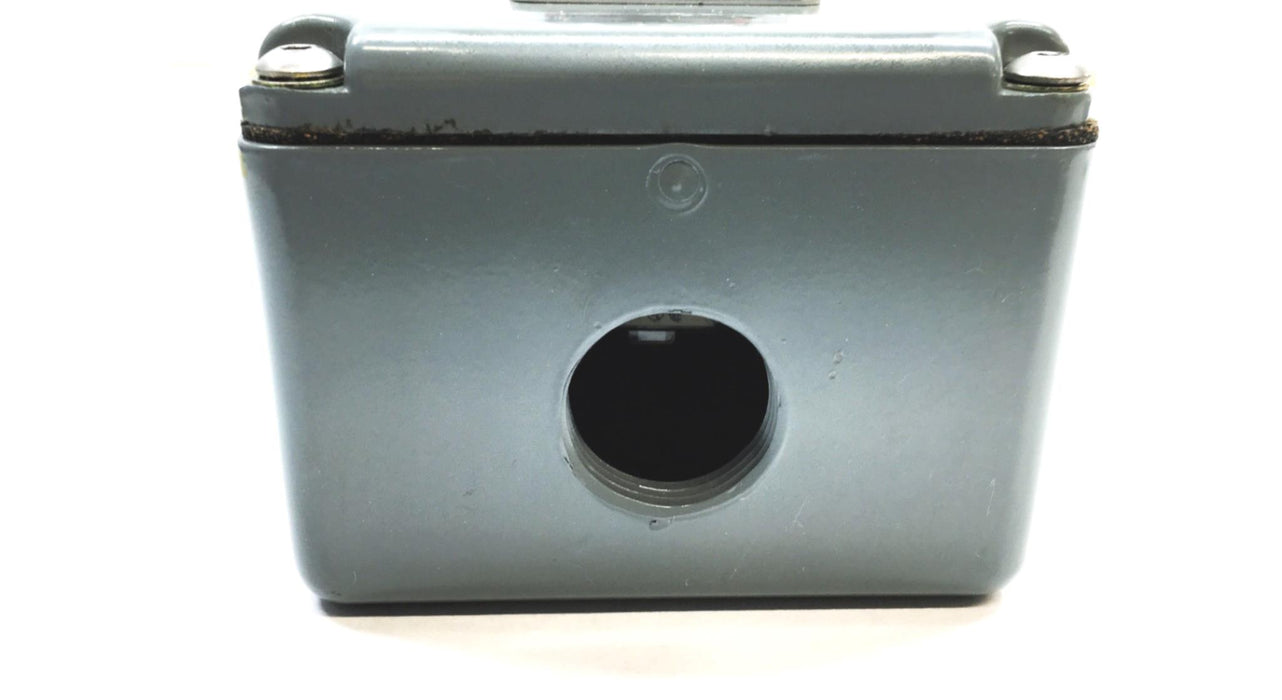 Square D 600VAC MAX Heavy Duty Push Button Enclosure 9001-KY292 USED