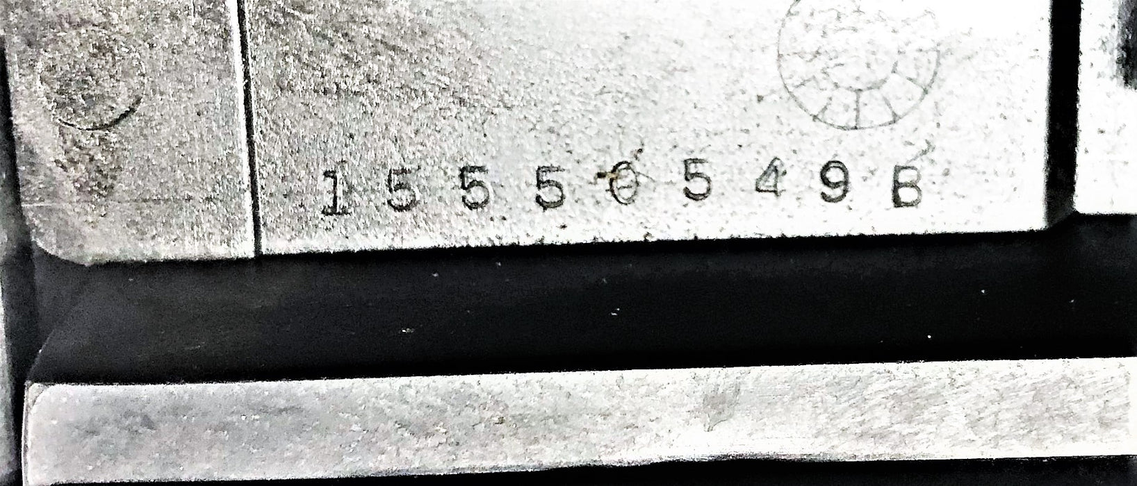 Chevy Grey Dash Bezel 15550549B USED