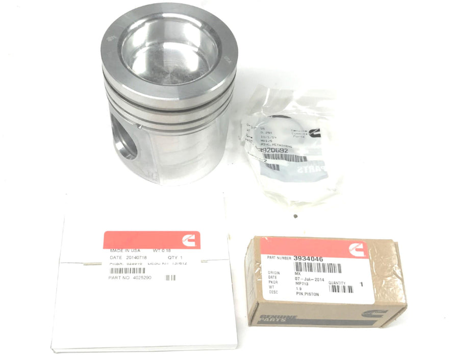 Cummins OEM Piston Kit 4089346 NOS
