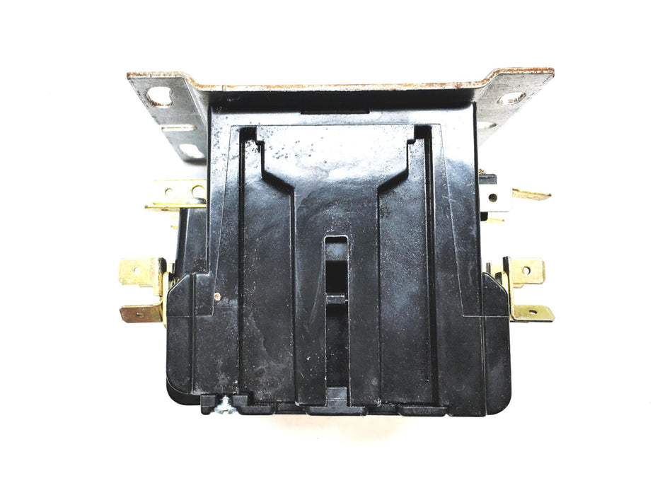 Carrier, 240/480/600V 150/125/100LRA 25FLA 35A 3 Pole Contactor HN53CB115 NOS