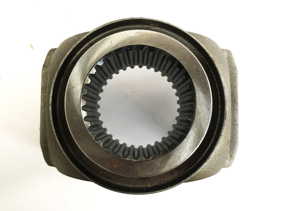 Dana Spicer 1710 Series Splined Rear End Yoke 6-3-2627-7 NOS