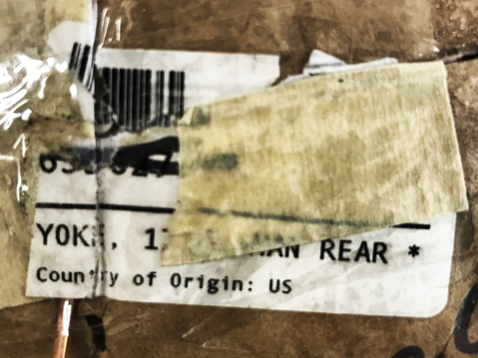 Dana Spicer 1710 Series Splined Rear End Yoke 6-3-2627-7 NOS