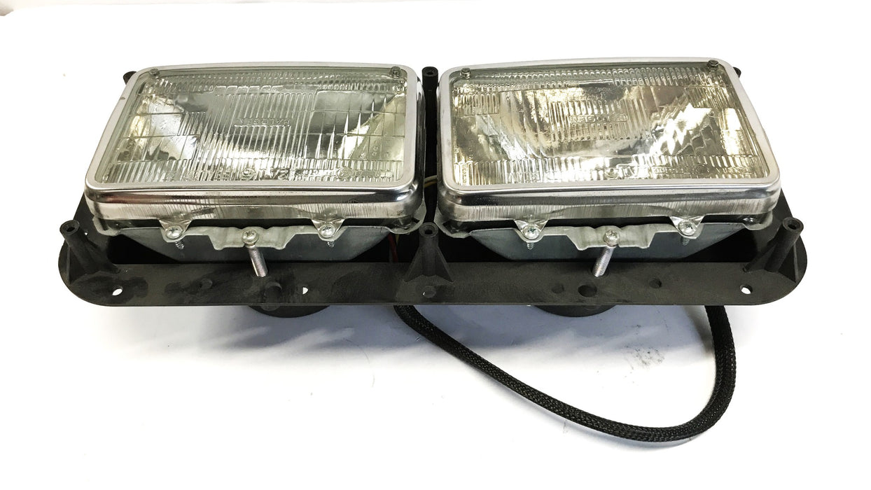 New Flyer Road Side Lamp Assembly 114239 NOS