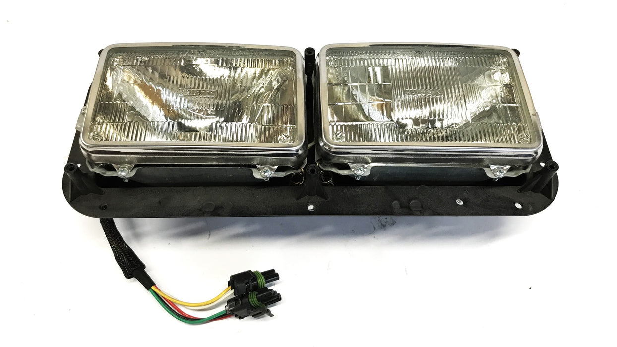 New Flyer Road Side Lamp Assembly 114239 NOS
