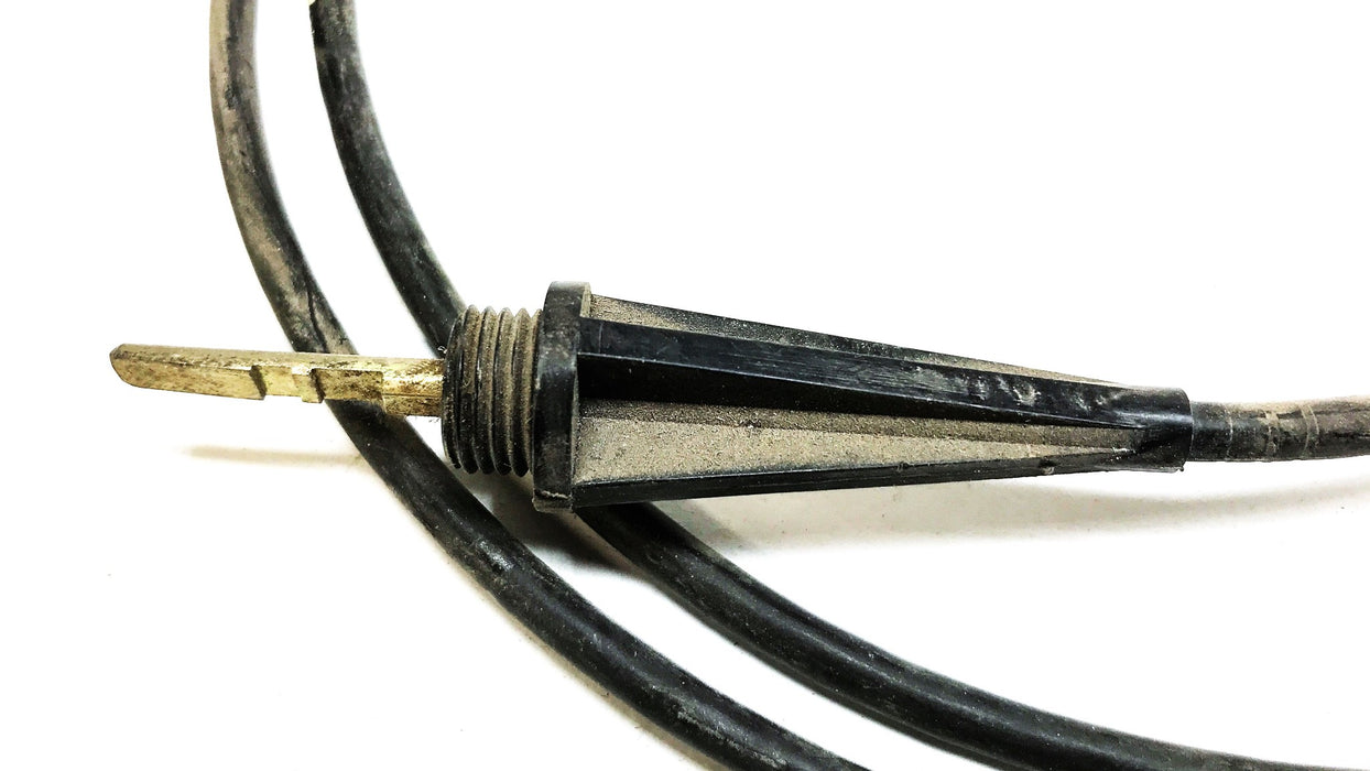 International Speedometer Gauge Cable 480488C93 NOS