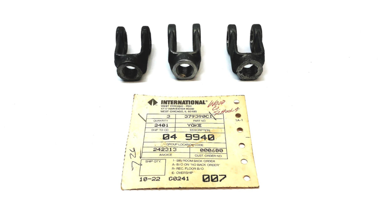International Yoke 379390C1 [Lot of 3] NOS
