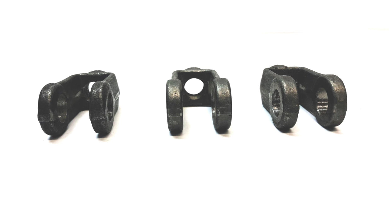International Yoke 379390C1 [Lot of 3] NOS