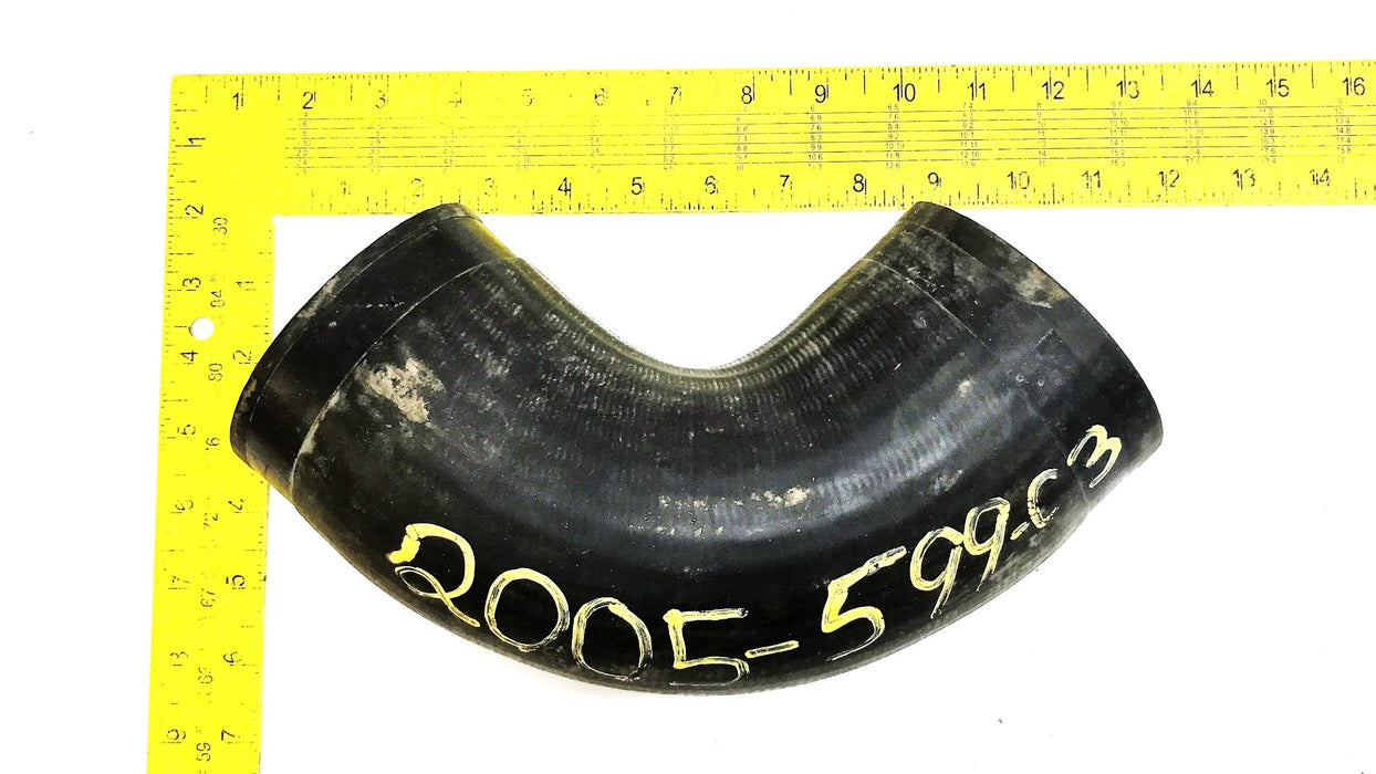 International Hose Coupling 2005599C3 NOS