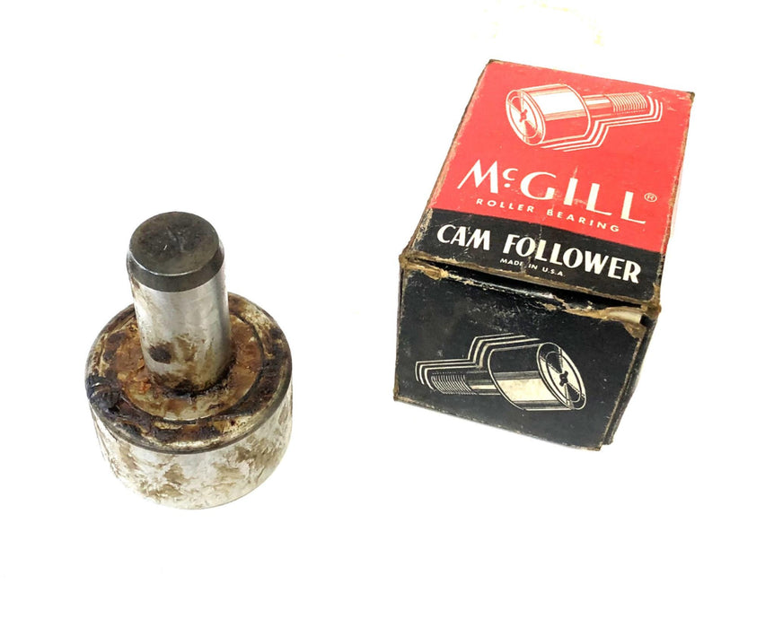 McGill Cam Follower CF-823 (8807-1253) NOS