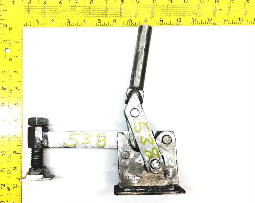 Destaco 3-1/8 Inch Spindle Vertical Hold Down Action Toggle Clamp 3-149-832 USED
