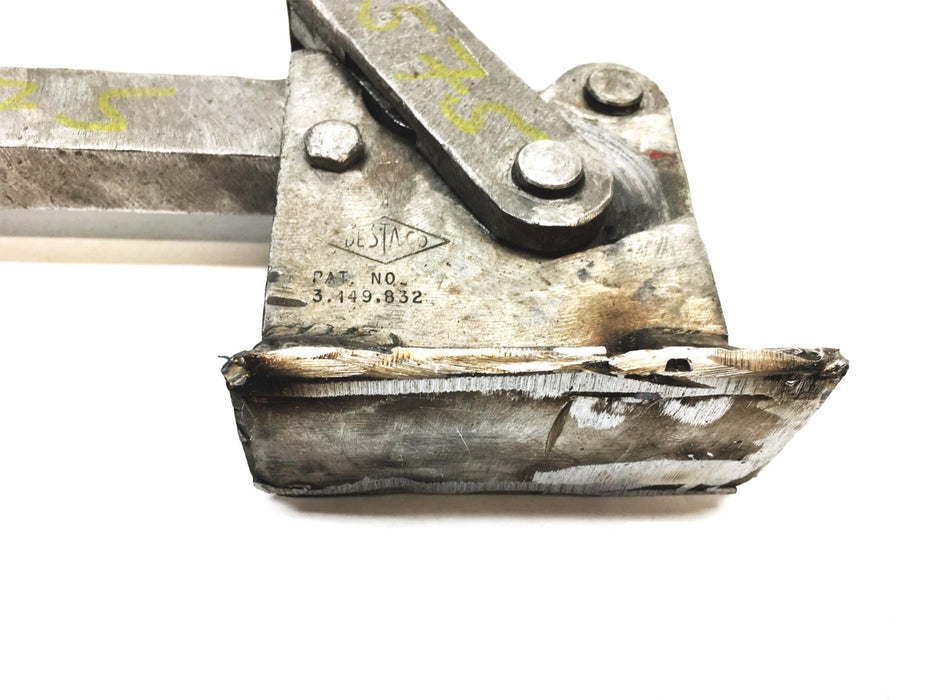 Destaco Round Head Spindle Vertical Hold Down Action Toggle Clamp 3-149-832 USED