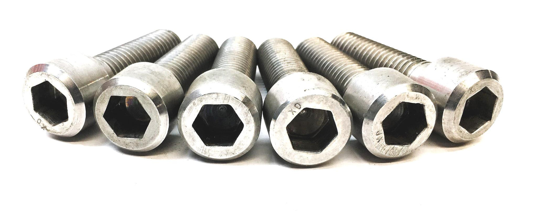 Unbranded 5/8 Inch OD 1 Inch Head 2-3/4 Inch OAL Bolt 19 Thread [Lot of 6] NOS