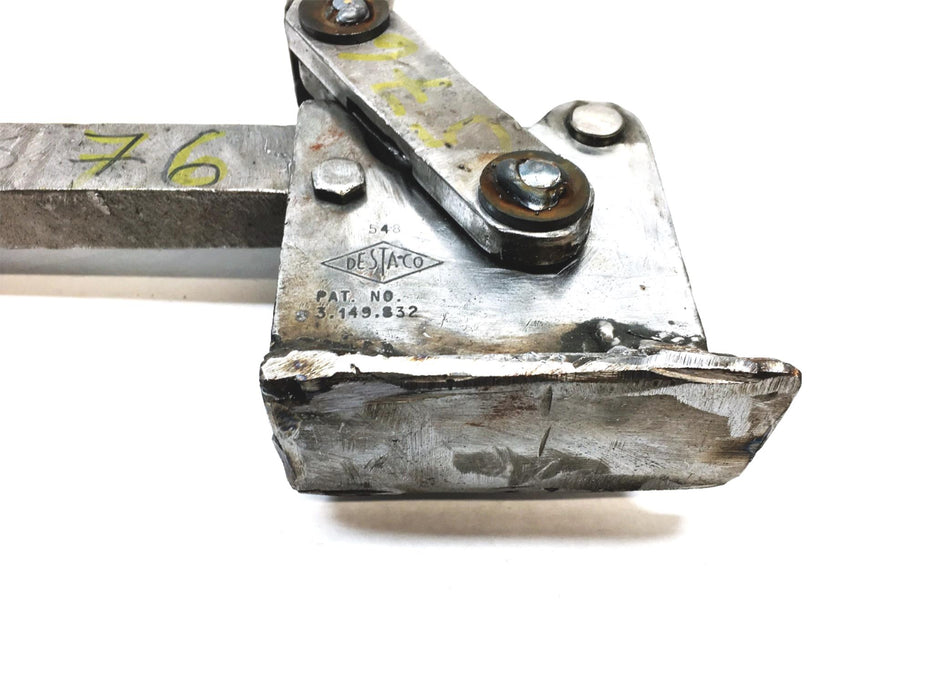 Destaco Square Spindle Vertical Hold Down Action Toggle Clamp 3-149-832 USED