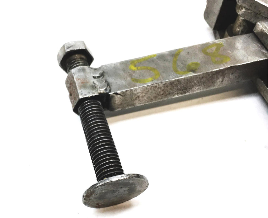 Destaco Round Spindle Vertical Hold Down Action Toggle Clamp 3-149-832 USED