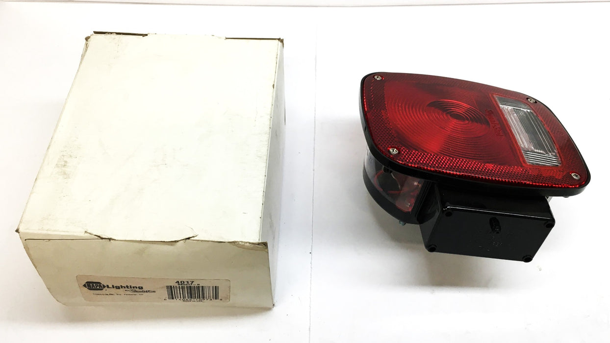 NAPA/TruckLite 3-Stud Red/Clear Signal Lamp Assembly Left Hand 4017 NOS