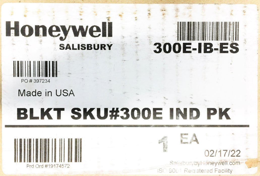 Salisbury/Honeywell 36" X 36" Rubber Insulating Blanket 300E-IB-ES (300E) NOS
