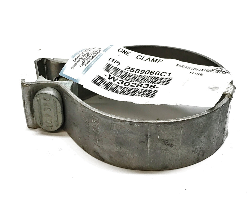 International/Navistar Clamp 2589066C1 (W302838) NOS
