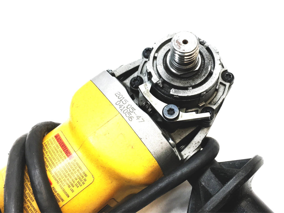 Dewalt 4-1/2 Inch 120VAC 50/60Hz 11A Angle Grinder DWE402 USED