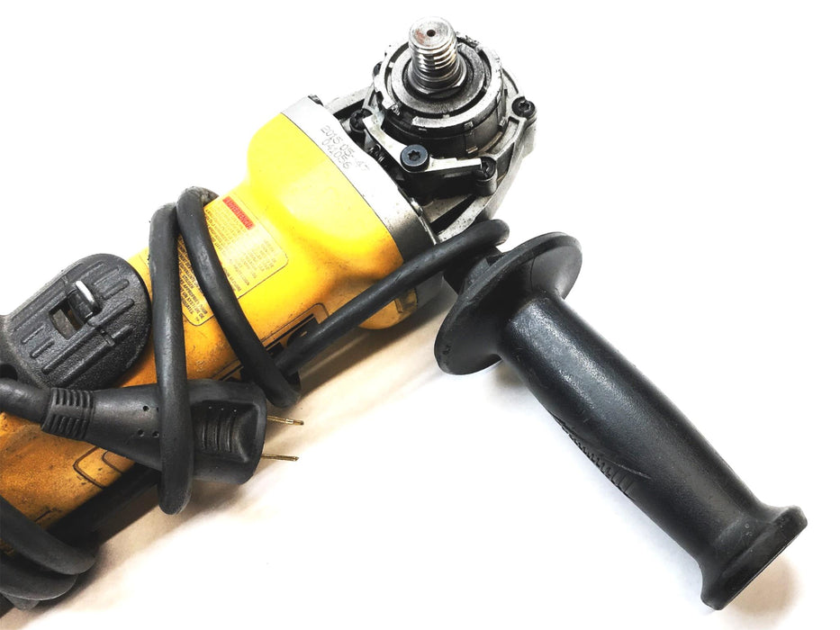 Dewalt 4-1/2 Inch 120VAC 50/60Hz 11A Angle Grinder DWE402 USED