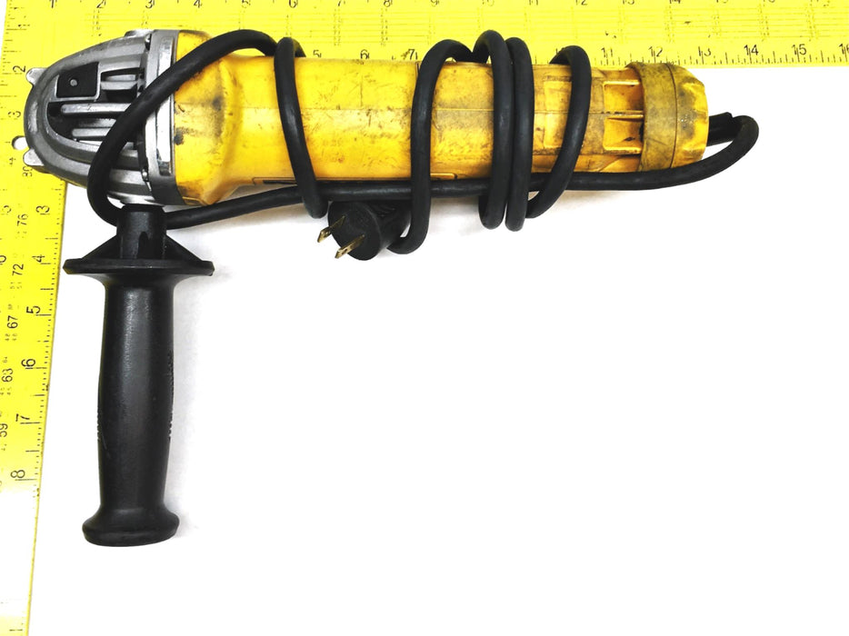 Dewalt 4-1/2 Inch 120VAC 50/60Hz 11A Angle Grinder DWE402 USED