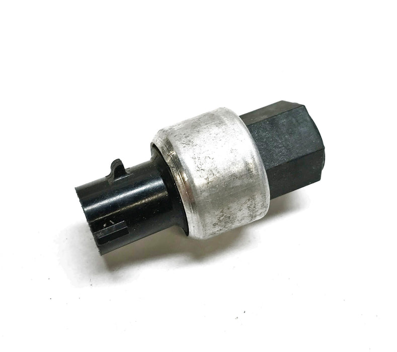 Carquest Compressor Cycle Switch 207654 NOS