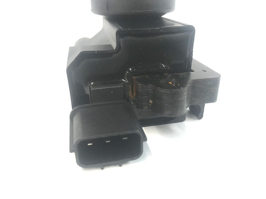Standard Motor Products Ignition Coil UF285T NOS