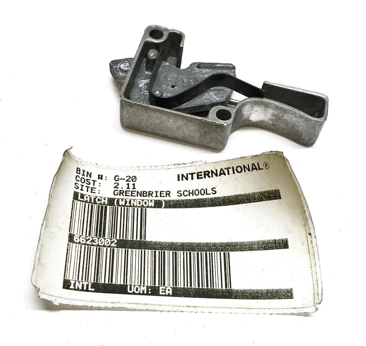 International/Navistar Left Side Latch 6623002 NOS