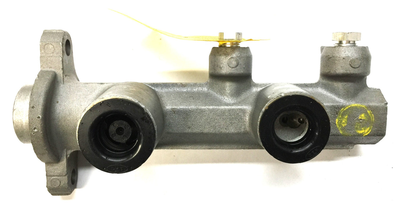 Autoline Brake Master Cylinder 20-2220 (R12220) REMANUFACTURED
