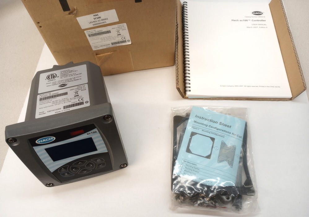 Hach "Model SC100" General Purpose Analyzer LXV401.52.00002 NOS