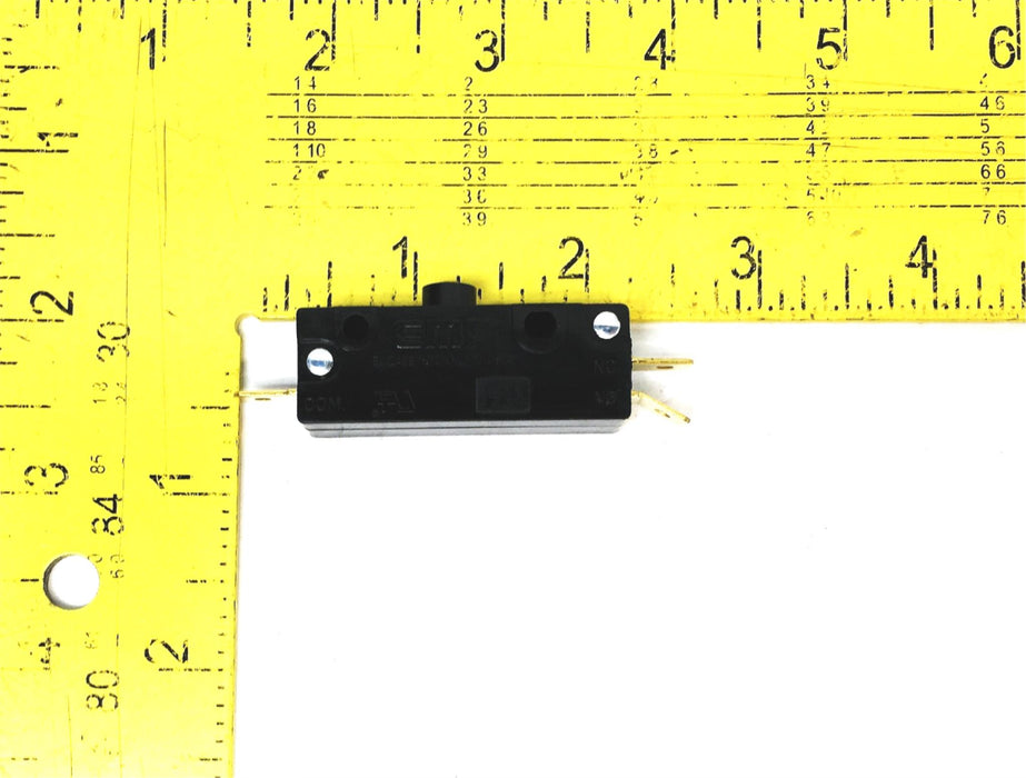 Total Source Micro Switch YT519296800 [Lot of 3] NOS