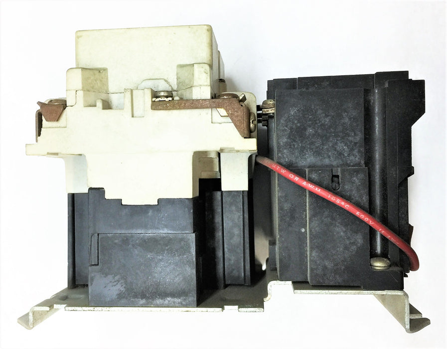 CUTLER-HAMMER Three Phase Motor Control A200M1CAC Model 'J' Size'1' NOS
