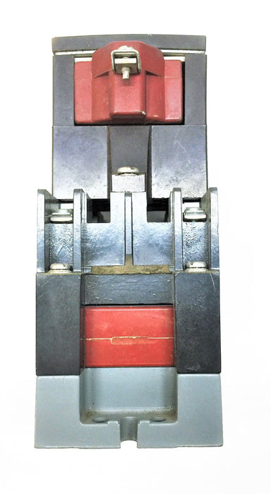 CUTLER-HAMMER Type 'M' Series 'A2' Latched Relay D23MR402 USED