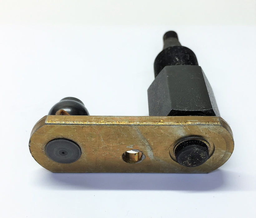 Volvo Drive Pivot 3946650 NOS