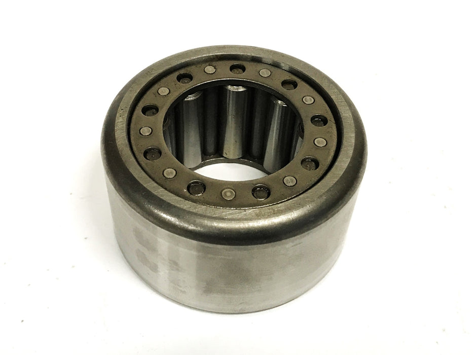 Clark/Rollway Cage Roller Bearing with Otter Race 652645 NOS