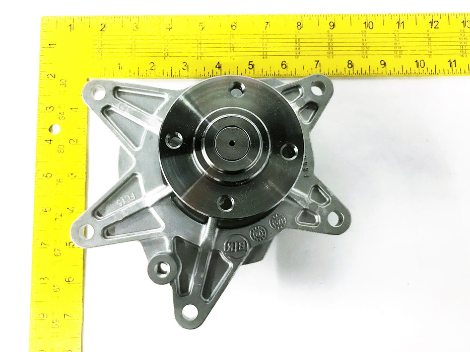 International Navistar Water Pump 7081213C92 NOS